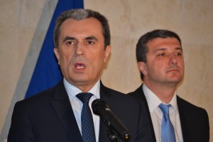 pravitelstvo10051430