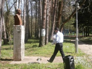 sedmicagora604163 Зам.- кметът на Община Ловеч Цветан Георгиев се включи в Седмица на гората