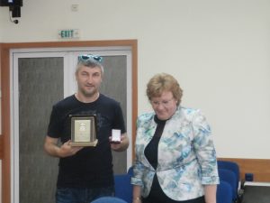 akademialitex1606163 Куп отличия за учениците - световни вицешампиони по футбол от Ловеч