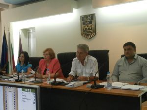obs2807162 Информацията за изпълнението на бюджета бе приета от Общинския съвет след оживени изказвания. Точката за предсрочно прекратяване правомощията на председателя на Общинския съвет отпадна
