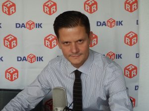 Dimitar Margaritov Darik 09.08.2016 Димитър Маргаритов, председател на Комисията за защита на потребителите (КЗП): „Забранихме няколко фалшиви промоции в търговската мрежа по морето”