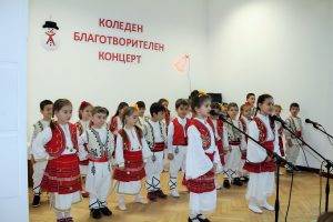 IMtetevenkoncert2012163 С Коледен концерт-спектакъл завърши благотворителна инициатива в Тетевен