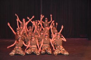 roj 4koncert131216 Рожденственският концерт, подготвен от Боряна Филипова, препълни Драматичен театър – Ловеч
