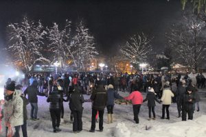 tetevennewyear101174 Община Тетевен посрещна тържествено Новата 2017 година