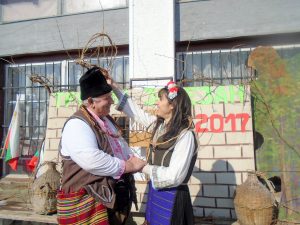 joglavzarezan1402173 Жителите на село Йоглав избраха „Цар на виното“ на традиционно празнуване на Трифон Зарезан