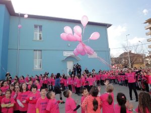 rozovaflanelka220217 4 Учениците от ОУ ”Христо Никифоров” казаха „Не!” на тормоза в училище”
