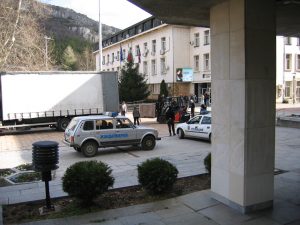 izborniknija200317 2 Изборните книжа и 138 000 бюлетини получи Областна администрация