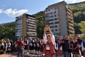 cvetnica90414 За първи път празника Цветница в Ловеч бе посетен от държавен глава