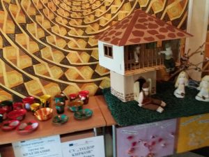 folkpalitra2804173 Кметът Корнелия Маринова поздрави участниците във „Фолклорна палитра” по проект „Твоят час”