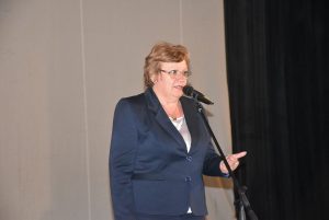 satezaniehimia2204171 Даден бе старт на 19-ото Национално състезание по химия и опазване на околната среда в Ловеч