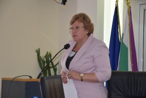 obsbolnica230517 1 Бурно обсъждането в Общинския съвет преди общото събрание на МБАЛ -Ловеч