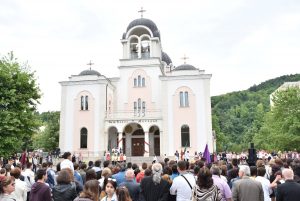 praznik240517 3 С парад на училищните знамена започна тържеството за 24 май в Ловеч