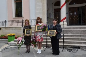 praznik240517 8 1 С парад на училищните знамена започна тържеството за 24 май в Ловеч