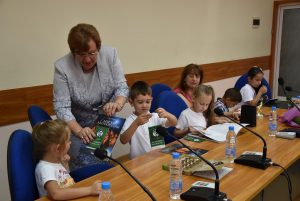 chuchuligi210617 3 Вокалната група „Чучулиги“ бе приета от кмета на Община Ловеч Корнелия Маринова
