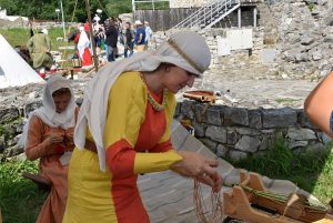 krepostchigot260617 7 Бой с мечове и копия в средновековния лагер в Ловешката крепост