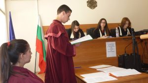 obuchenie1207171 Приключи пилотната образователна програма за повишаване на правната култура на учениците