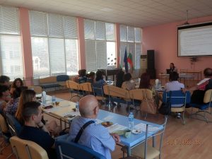 oic40717 1 Областен информационен център – Ловеч приключи успешно информационния цикъл „В средата на програмния период“