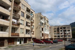 saniraneteteven220817 1 Започва обновяването на деветата многофамилна жилищна сграда в община Тетевен по изпълнение на Националната програма за енергийна ефективност