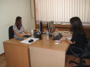 staj200917 2 15 студенти от 6 ВУЗ-а практикуваха в Областна администрация