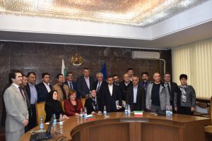 iran2410173 Кметът Корнелия Маринова участва в среща с търговска делегация от Иран