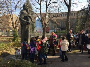 ohridski2411174 Училище "Св. Климент Охридски" в Ловеч отбеляза своята 124-годишнина