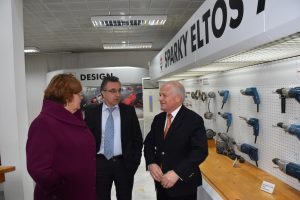 sparki1511171 Кметът Корнелия Маринова се срещна с ръководството на „Спарки Елтос“ АД -Ловеч