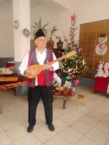 joglav2112172 В село Йоглав на Игнажден „насадиха“ полазник да мъти пиленца