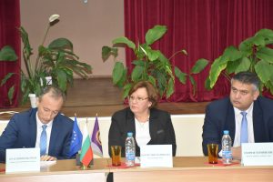 minobraz1212171 Проблемите на образователната структура бяха обсъдени на работна среща с министър Красимир Вълчев в Ловеч