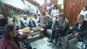 redcross191218 1 ВЪЗРАСТНИ ЧЕРВЕНОКРЪСЦИ НАПРАВИХА КОЛЕДНА КУЛИНАРНА ИЗЛОЖБА