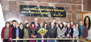 muzeinagrada1101183 Кметът на Ловеч Корнелия Маринова връчи на музея „В. Левски“ отличията от „Чудесата на България“