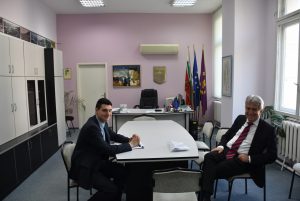mlad kmet2004186 Проведе се инициативата „Млад кмет за един ден“ в Община Ловеч