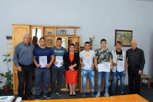sportistiteteven120418H Кметът на Община Тетевен награди даровити спортисти за постигнати високи резултати