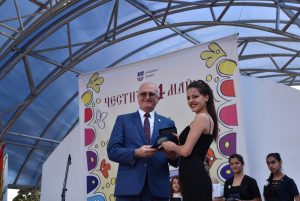 24maj2405187 Химнът "Върви, народе възродени!" огласи Ловеч, който празнува деня на буквите