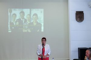 borsateteven40518A Д-р Мадлена Бояджиева откри Младежка трудова борса за завършващите средните училища в град Тетевен