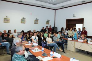 borsateteven40518D Д-р Мадлена Бояджиева откри Младежка трудова борса за завършващите средните училища в град Тетевен
