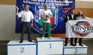 jujitsu2105181 120 състезатели от 25 клуба участваха в Държавното първенство по Джу-Джицу в Ловеч