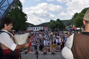 rachenica1305181 Фолклорният фестивал „Люлякова ръченица“ възвръща старата слава на Алтън Ловеч