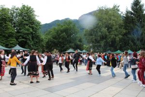 tetecensalamura25061811 Празникът на Тетевенската саламура се превърна в традиция за тетевенци