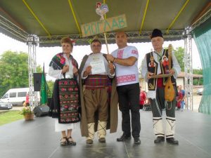 joglav107184 Йоглавските самодейци представиха Община Ловеч на фестивала „Шарено пиле петровско“ в Церова кория