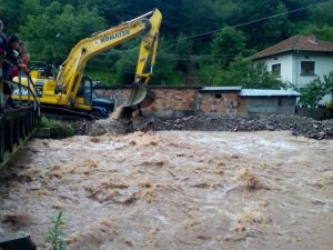 teteven2507188 Николай Нанков – Министър на регионалното развитие и благоустройството посети засегнатите от бедствието населени места в община Тетевен