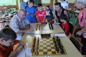 teteenshah1308182 В Тетевен бе открит 32-ят Международен турнир по шахмат