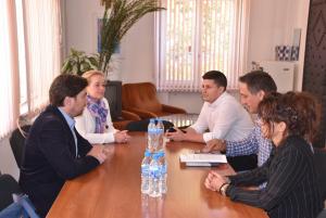 delegacii1909182 Кметът на Община Ловеч Корнелия Маринова се срещна на 19 септември с две от гостуващите три чуждестранни делегации в Ловеч