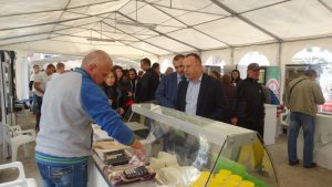 lukovitmliako40918B Български производители на млечни продукти се събират на Третия национален събор в Луковит