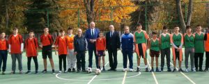 klohridskipraznik2210181 Със спортен празник СУ "Св. Климент Охридски" в Ловеч отбеляза изцяло ремонтирания двор на училището