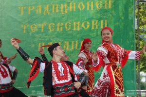 teteen110185 Българска музика, народни танци и детски усмивки на Традиционния панаир в Тетевен