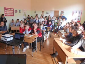 bezopaseninternet911183 Кампания за безопасно и отговорно ползване на интернет и мобилните устройства от учениците в община Тетевен