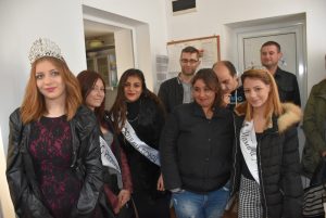 dareniedom1311182 Дариха пералня на защитено жилище в Ловеч, закупена със средства от конкурс за красота