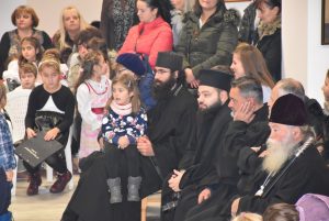 hristiankosemeistvo2211185 С „Победната песен“ започна вечерта на християнското семейство в приземния храм „Въведение Богородично“ в Ловеч