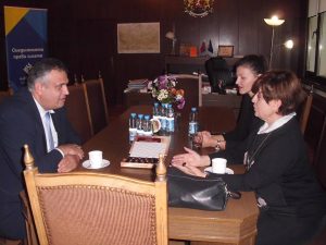 leakoen131118C Георги Терзийски посрещна Леа Коен, тя представи в Ловеч романът си „Рафаел“