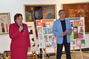 kartichki2112183 Рекорден брой коледни картички в конкурса на Центъра за подкрепа за личностно развитие - Общински детски комплекс, Ловеч
